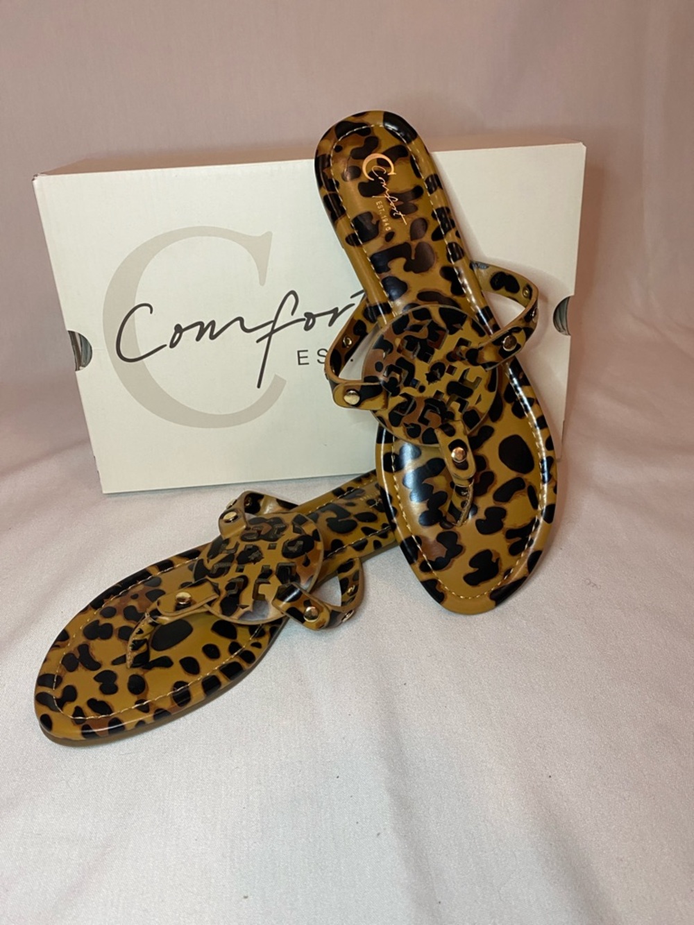 Leopard Print Jelly Thong Sandals - Tan & Black